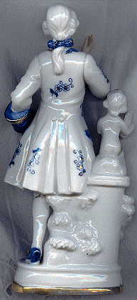 china statuette of C18 gentleman: back view